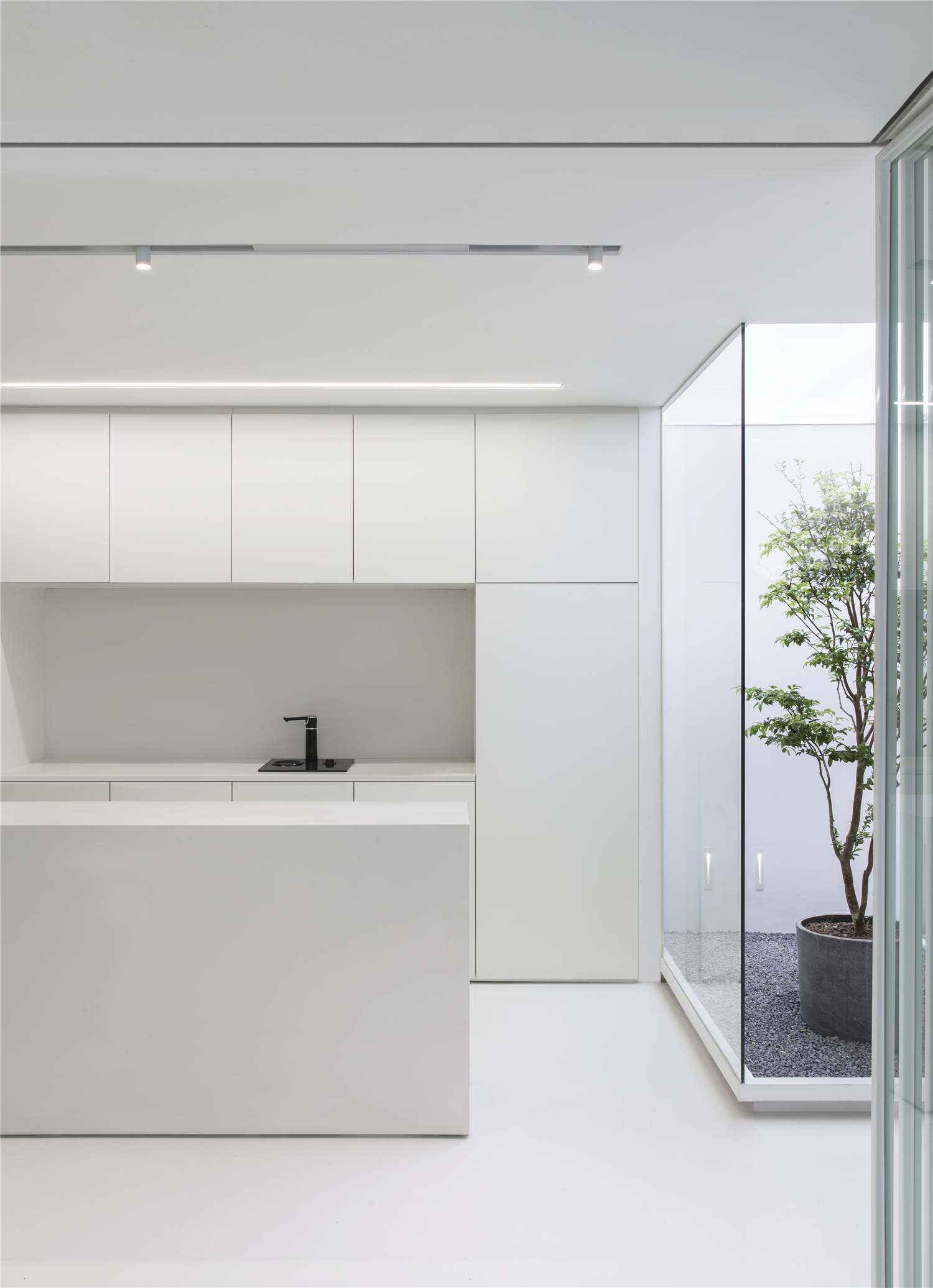 上海辦公室裝修極簡風(fēng)格裝修設(shè)計效果圖-第2張圖片-上海古都建筑設(shè)計集團 上海辦公室裝修極簡風(fēng)格裝修設(shè)計效果圖-第2張圖片-上海古都建筑設(shè)計集團