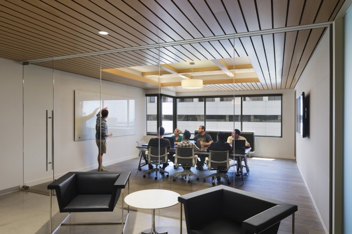 徐匯區(qū)輕松氛圍辦公室裝修設(shè)計-第2張圖片-上海古都建筑設(shè)計集團