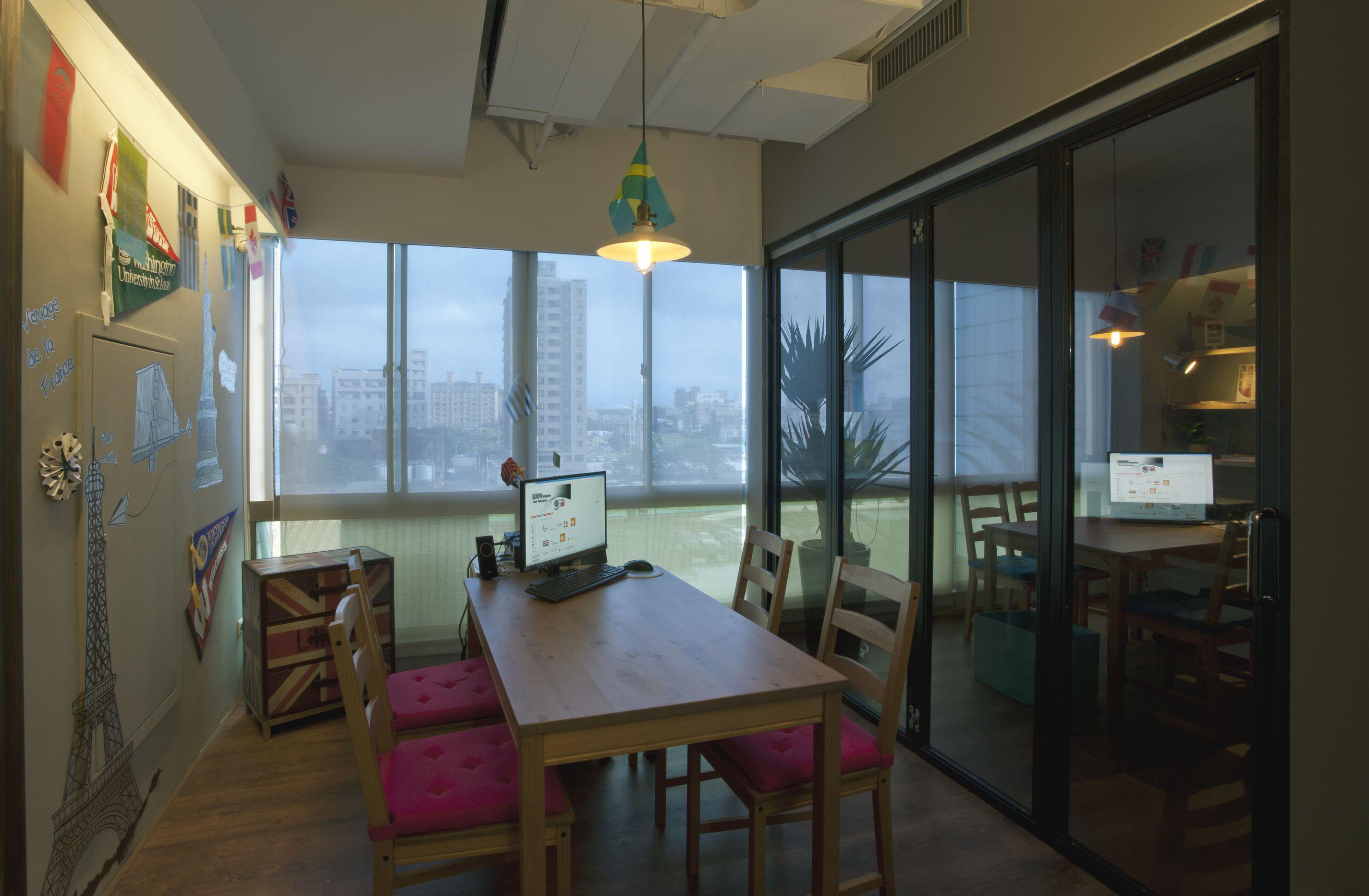 徐匯區(qū)復(fù)古圖書(shū)室裝修設(shè)計(jì)-第2張圖片-上海古都建筑設(shè)計(jì)集團(tuán) 徐匯區(qū)復(fù)古圖書(shū)室裝修設(shè)計(jì)-第2張圖片-上海古都建筑設(shè)計(jì)集團(tuán)