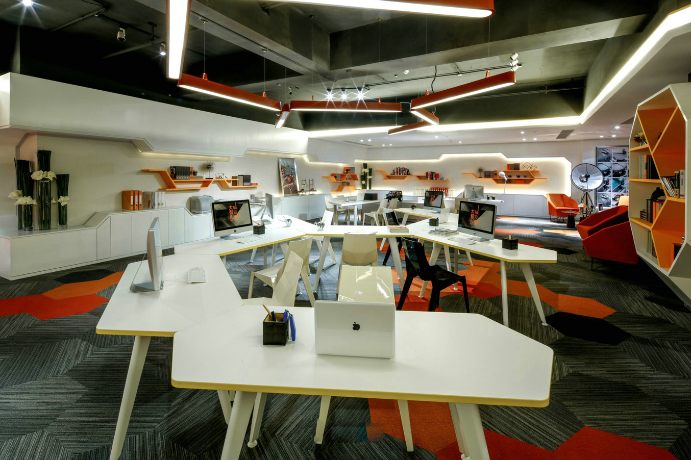 普陀區(qū)120平廣告公司辦公室裝修設(shè)計-第5張圖片-上海古都建筑設(shè)計集團(tuán)