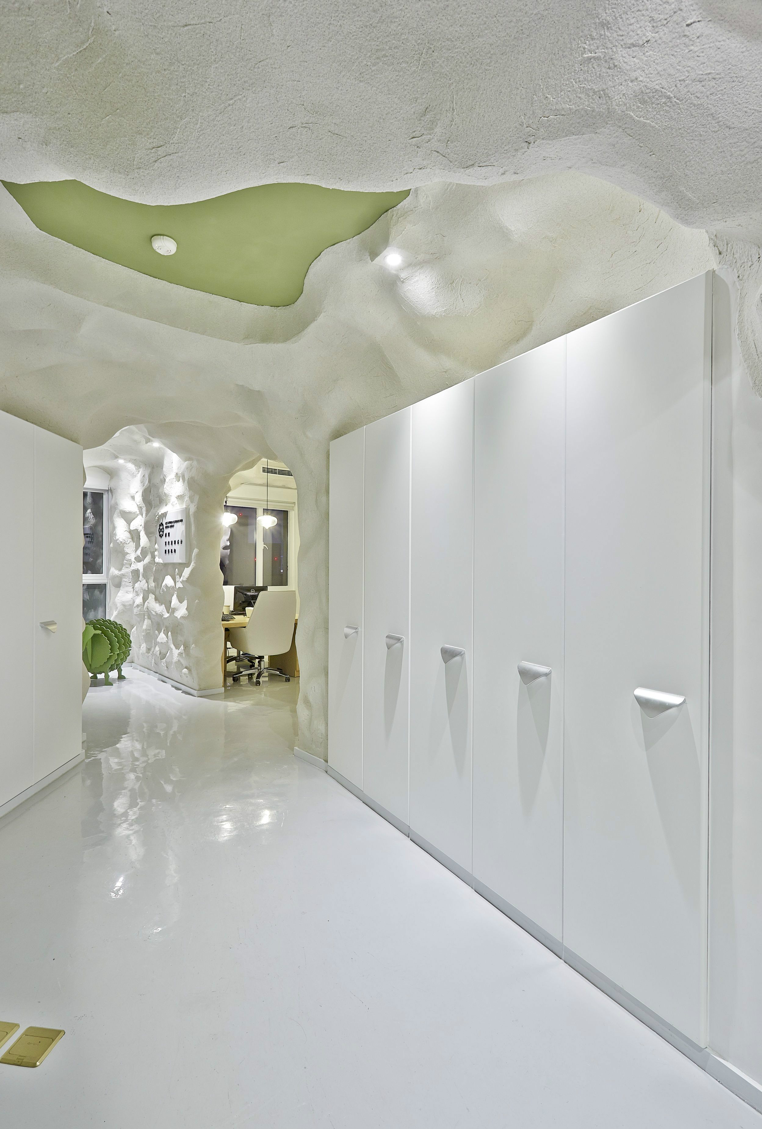 上海山洞風格辦公室裝修設(shè)計效果圖-第5張圖片-上海古都建筑設(shè)計集團