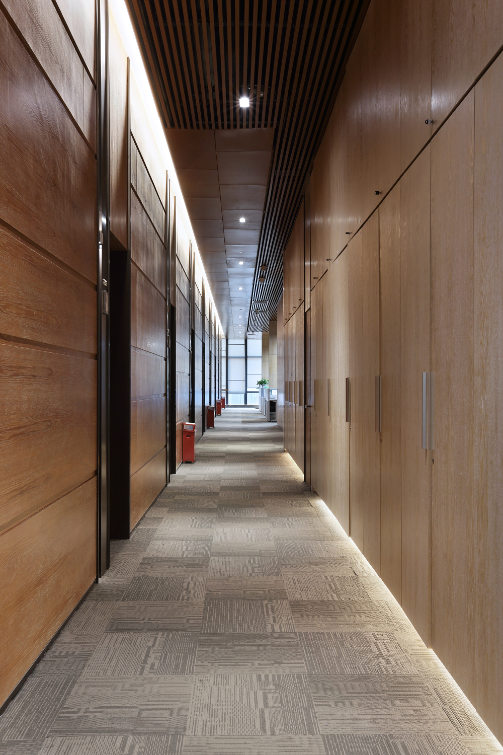 金山區(qū)300平物業(yè)公司辦公室裝修設(shè)計(jì)-第4張圖片-上海古都建筑設(shè)計(jì)集團(tuán) 金山區(qū)300平物業(yè)公司辦公室裝修設(shè)計(jì)-第4張圖片-上海古都建筑設(shè)計(jì)集團(tuán)