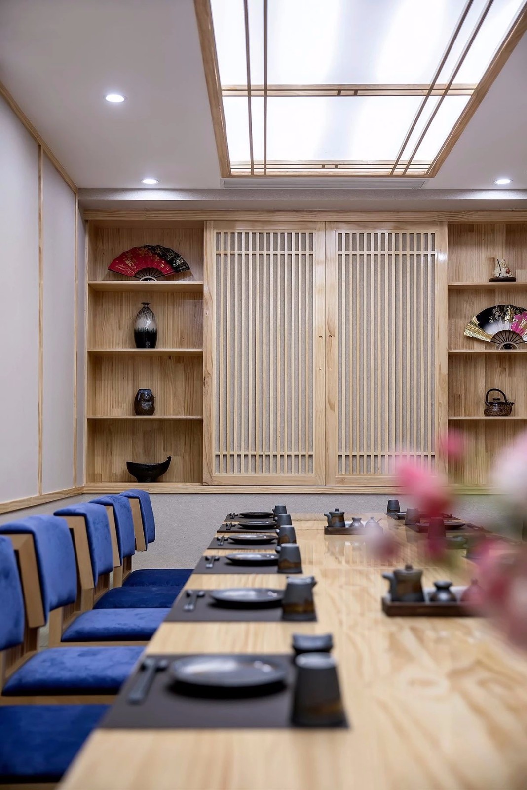 普陀區(qū)日料餐廳辦公室裝修設(shè)計-第6張圖片-上海古都建筑設(shè)計集團(tuán)