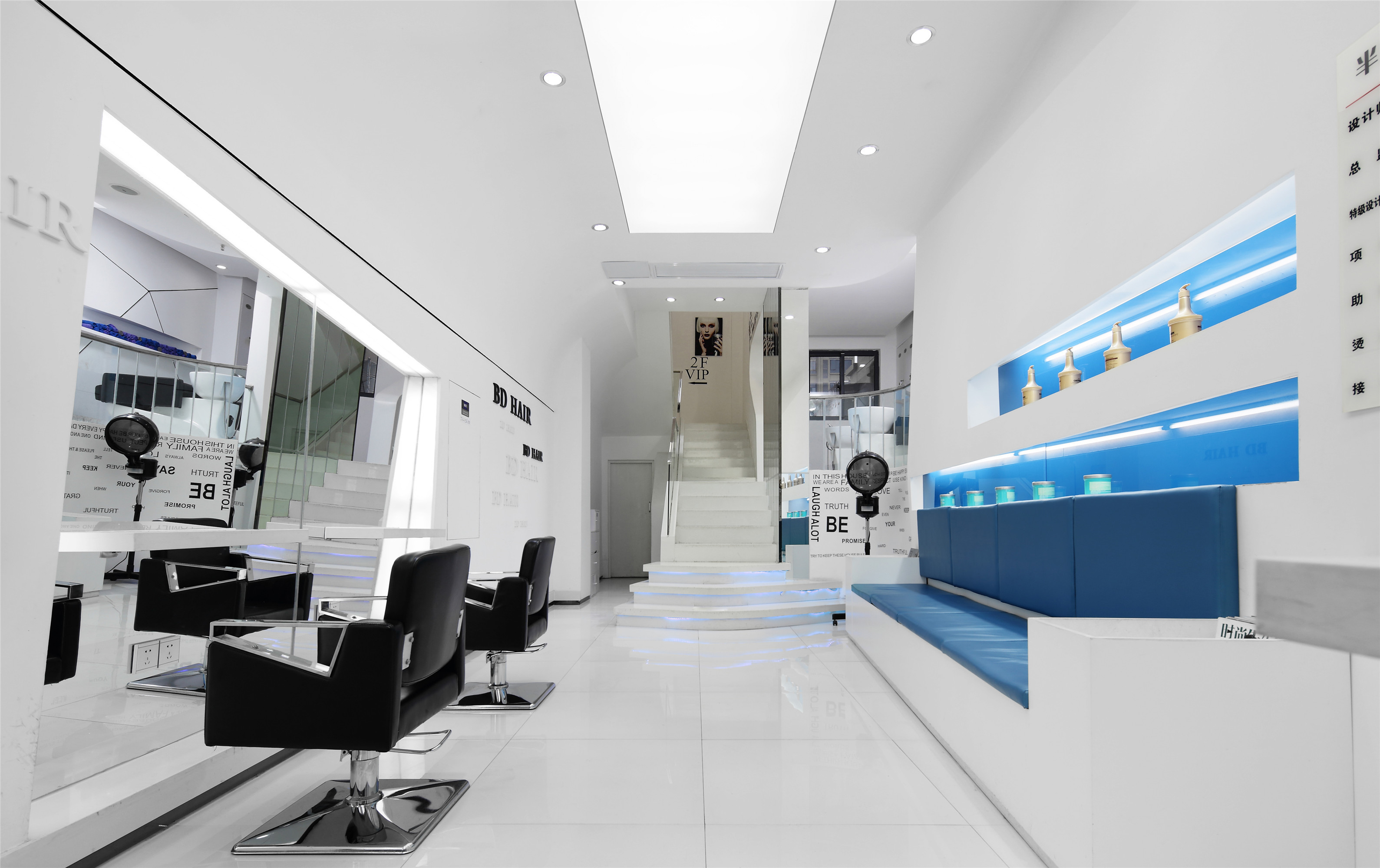 簡(jiǎn)約理發(fā)店裝修設(shè)計(jì)效果圖-第2張圖片-上海古都建筑設(shè)計(jì)集團(tuán) 簡(jiǎn)約理發(fā)店裝修設(shè)計(jì)效果圖-第2張圖片-上海古都建筑設(shè)計(jì)集團(tuán)