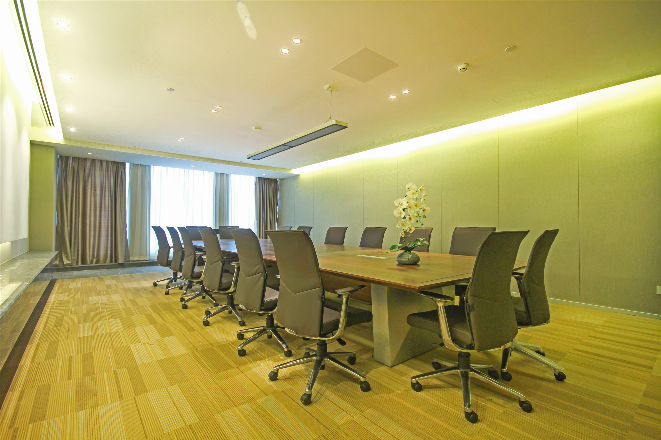 嘉定區(qū)現(xiàn)代簡約辦公室裝修設(shè)計-第1張圖片-上海古都建筑設(shè)計集團(tuán)