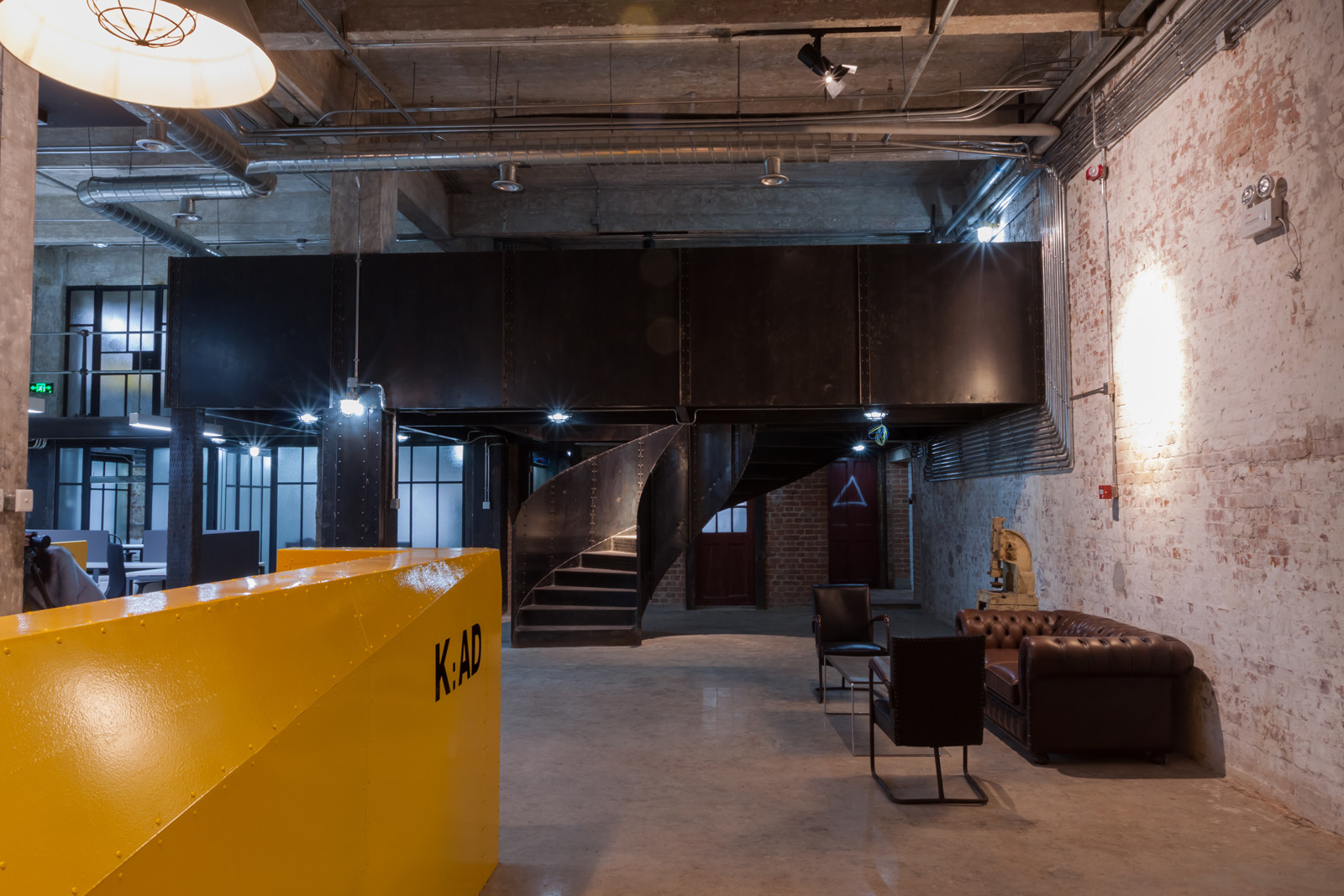 青浦區(qū)工業(yè)風(fēng)開(kāi)闊辦公室裝修設(shè)計(jì)-第1張圖片-上海古都建筑設(shè)計(jì)集團(tuán)