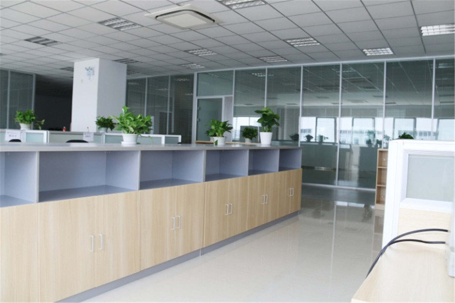 工裝建筑公司辦公室裝修設(shè)計-第4張圖片-上海古都建筑設(shè)計集團 工裝建筑公司辦公室裝修設(shè)計-第4張圖片-上海古都建筑設(shè)計集團